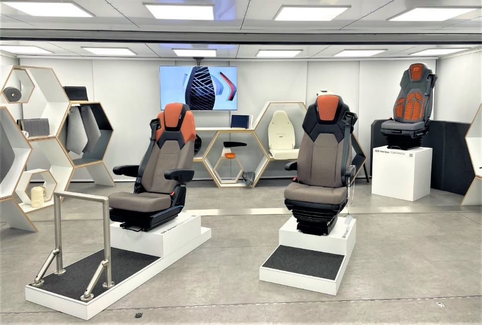 Comfort, sustainability and technology, Isri shines in IAA with future seats