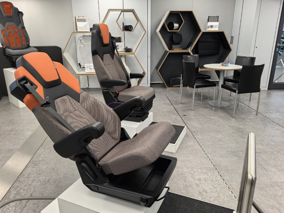 Comfort, sustainability and technology, Isri shines in IAA with future seats