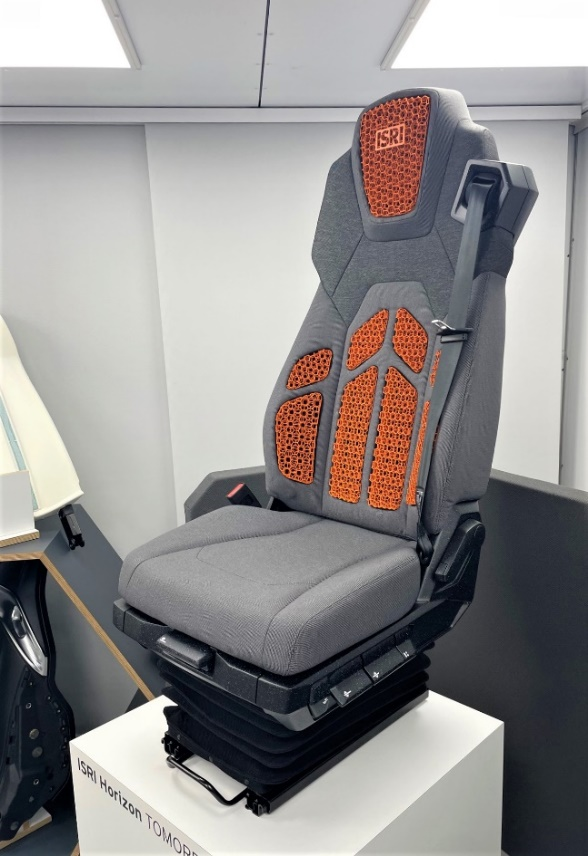 Comfort, sustainability and technology, Isri shines in IAA with future seats